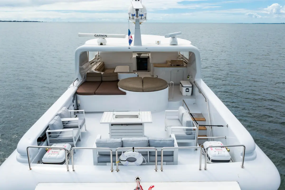 105ft Aqua Yacht Miami interior salon luxury lounge