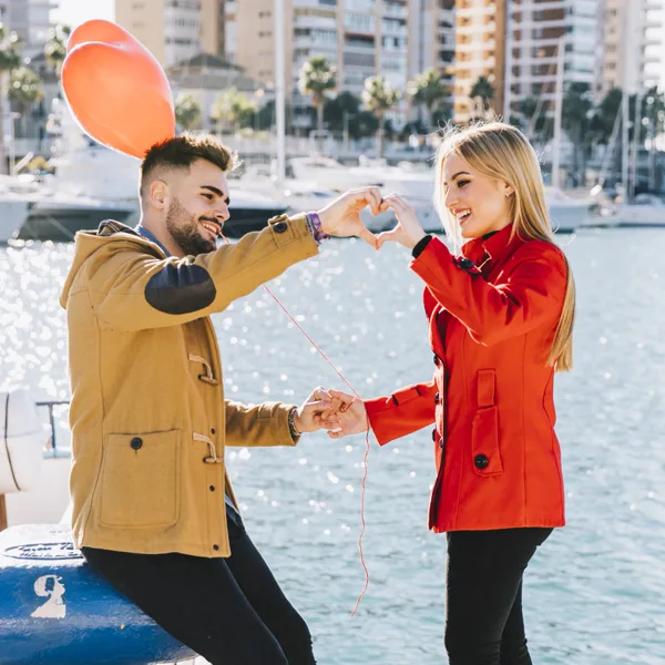 Romantic anniversary boat charter in Miami