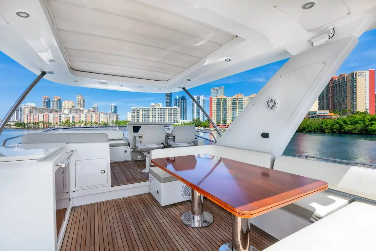 70ft Azimut Flybridge Miami onboard bathroom and head