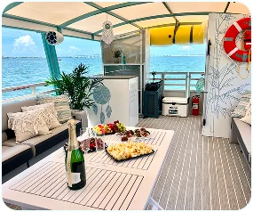 Celebrate your birthday on a private yacht in Miami