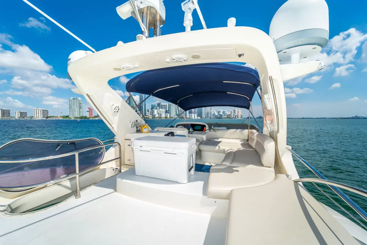 65ft Sea La Vie Azimut Flybridge Miami onboard bathroom and head
