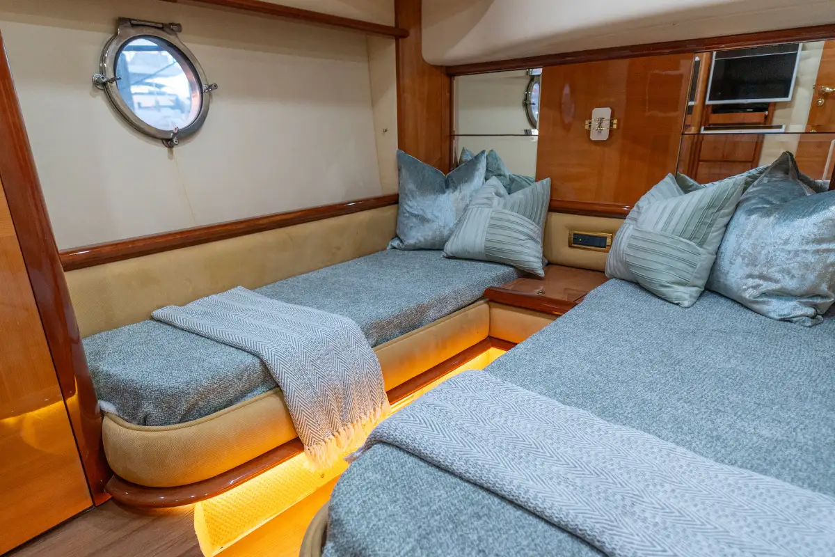 65ft Sea La Vie Azimut Flybridge Miami stateroom cabin with luxury finishes