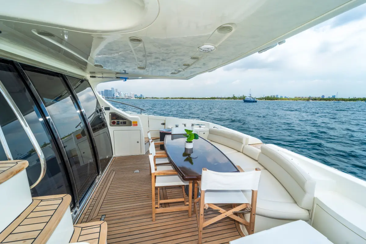 65ft Sea La Vie Azimut Flybridge luxury yacht charter Miami exterior side view