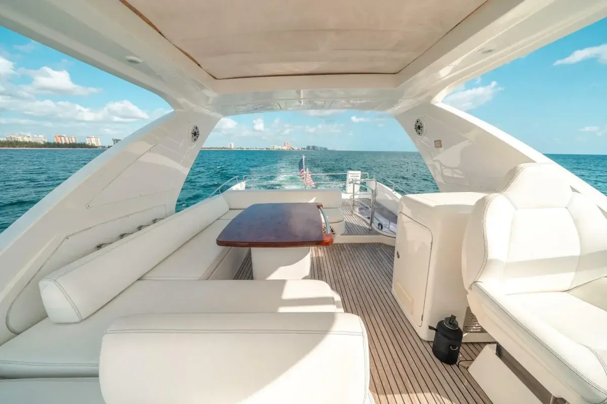 68ft Warrior II Azimut Miami luxury salon interior lounge and air-conditioned cabin