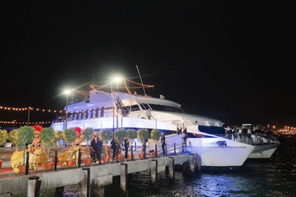 Yacht wedding Miami Biscayne Lady ceremony